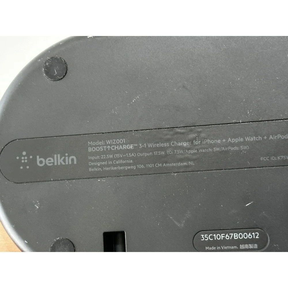 Belkin WIZ001 BOOST CHARGE 3-in-1 Wireless Charger iPhone Apple Watch AirPods